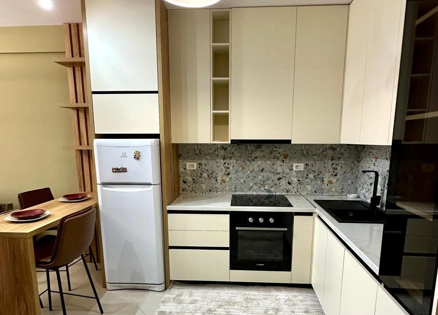 Celeste Seaview Loft, دراس